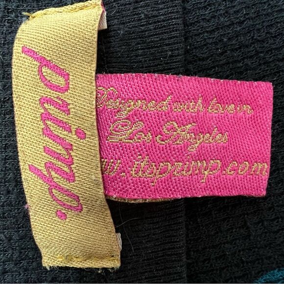 It’s Primp Iconic Peace Symbol Rhinestoned Black Long Sleeve Sweater Size M - Picture 6 of 6